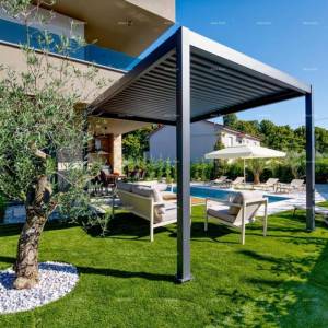 Moderna duplex villa s bazenom, saunom i jacuzzijem, Marčana!