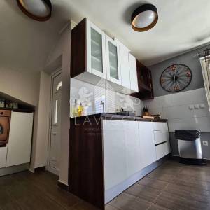 Moderna katnica - 40m od mora - PRIVLAKA