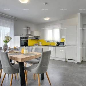 Moderna kuća s bazenom ! Blizina Pule !