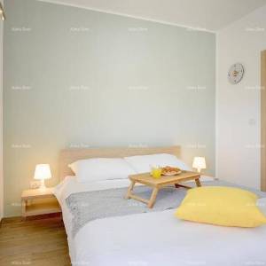 Moderna kuća s bazenom ! Blizina Pule !