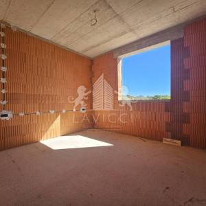 Moderna kuća s bazenom – Rtina, 250 m od mora