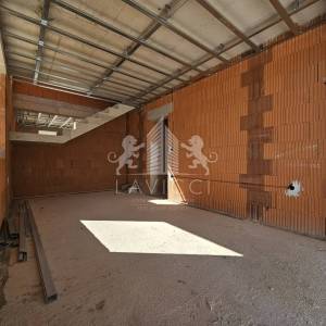 Moderna kuća s bazenom – Rtina, 250 m od mora