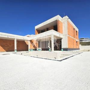 Moderna kuća s bazenom – Rtina, 250 m od mora