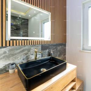 Moderna kuća sa bazenom na odličnoj lokaciji, Medulin!