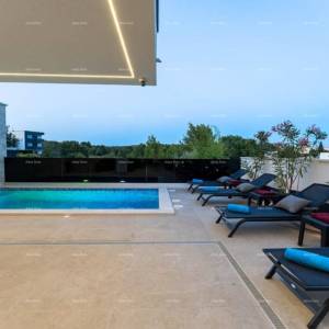 Moderna kuća sa bazenom na odličnoj lokaciji, Medulin!