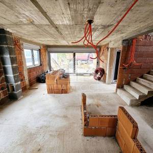 Moderna vila s bazenom u mirnom predjelu - Zaton, Zadar