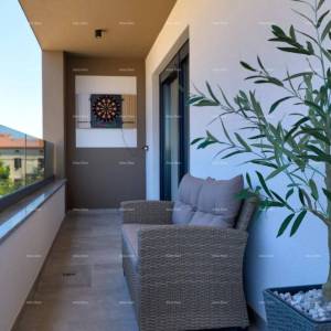 Moderna villa s bazenom i saunom, Marčana!