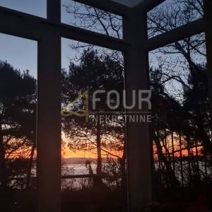 Mošćenička Draga, 84.36m2, 2s+db + 25m2 studio app, terasa