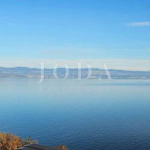 Mošćenička Draga - Premium stan s vlastitim bazenom i panoramskim pogledom