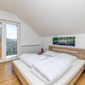 MRKOPALJ - Kuća s tri stana