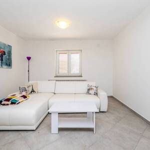 MRKOPALJ - Kuća s tri stana