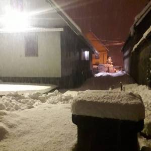 MRKOPALJ - Samostojeća kuća s okućnicom