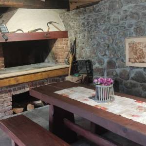 MRKOPALJ - Samostojeća kuća s okućnicom