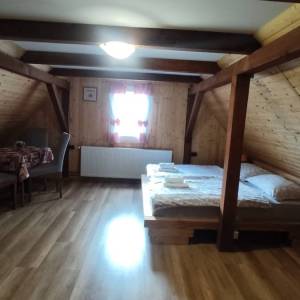 MRKOPALJ - Samostojeća kuća s okućnicom