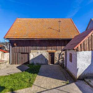 MRKOPALJ - Samostojeća kuća s okućnicom