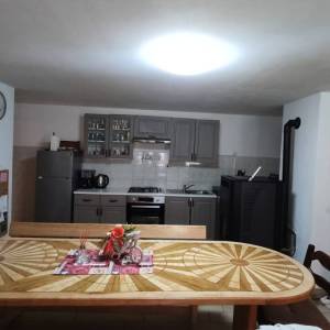 MRKOPALJ - Samostojeća kuća s okućnicom