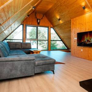 MRKOPALJ - Samostojeća kuća s okućnicom