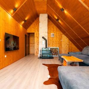 MRKOPALJ - Samostojeća kuća s okućnicom