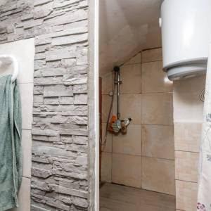 MRKOPALJ - Samostojeća kuća s okućnicom