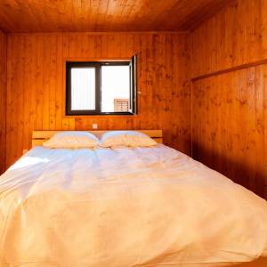 MRKOPALJ - Samostojeća kuća s okućnicom