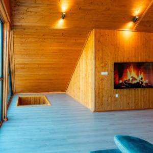 MRKOPALJ - Samostojeća kuća s okućnicom