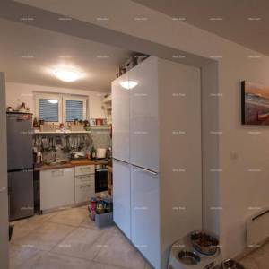 Na prodaju stan u Medulinu, 180 m od plaže.