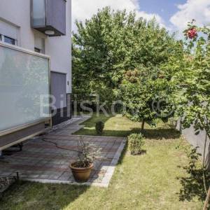 Najam, Jarun, trosoban stan, vrt, parking