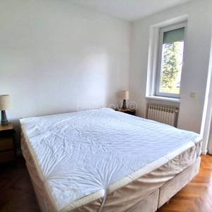 Najam, Šalata, četverosoban stan u visokom prizemlju sa garažom