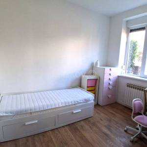 Najam, Šalata, četverosoban stan u visokom prizemlju sa garažom