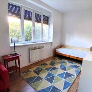 Najam, Šalata, četverosoban stan u visokom prizemlju sa garažom