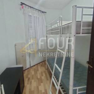 Najam, Saršoni, 180m2, 5skl, 2 balkona, pogodno za radnike!