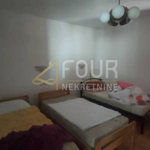 Najam, Saršoni, 180m2, 5skl, 2 balkona, pogodno za radnike!