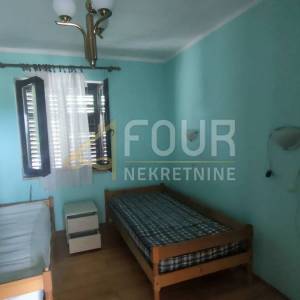 Najam, Saršoni, 180m2, 5skl, 2 balkona, pogodno za radnike!