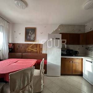 NAJAM SOBE! Rijeka, Škurinje, soba s balkonom