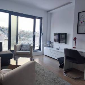 Najam,Črnomerec,dvosoban novouređen stan 45m2 na 1 katu kuće