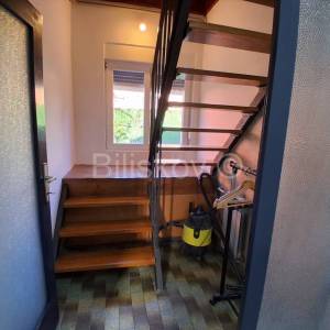 Najam,Zagreb,Gornja Dubrava samostojeća kuća 160m2+garaža+dvorište