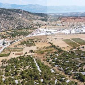 Nerežišća otok Brač građevinsko zemljište 901 m2 + 2 dozvole - novo