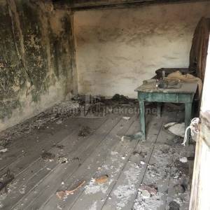 NINSKI STANOVI - KAMENA KUĆA