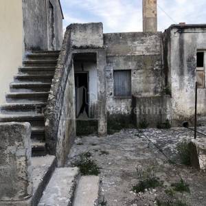 NINSKI STANOVI - KAMENA KUĆA