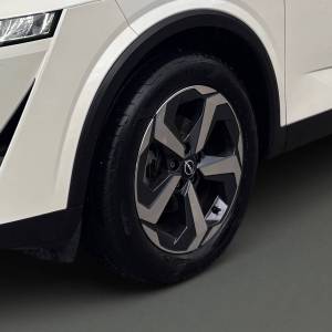 Nissan Qashqai N-Connecta 1.3 140 MT 2WD