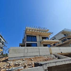 NJIVICE, KRK – Apartman u prizemlju s privatnim bazenom, terasom i podnim grijanjem