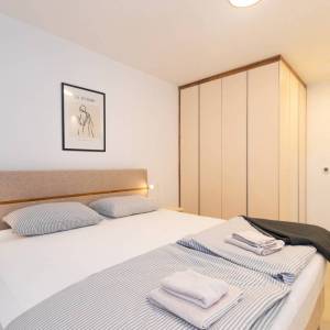 NJIVICE, OTOK KRK - Luksuzni dvoetažni apartman s bazenom