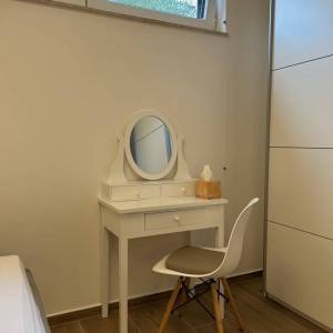 NJIVICE, OTOK KRK - Potpuno namješten dvoetažni apartman s bazenom