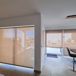 NJIVICE, OTOK KRK - Potpuno namješten dvoetažni apartman s bazenom