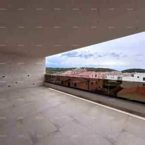 Nova stambena zgrada, blizina Banjola, useljiva. Volme!