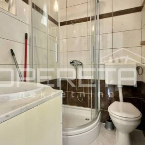 Novalja – trosobni apartman 85 m², 500 m od mora