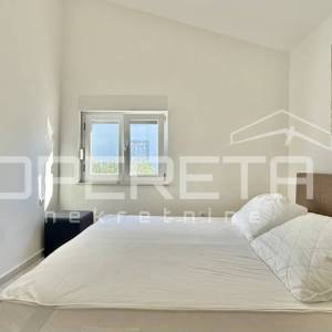 Novalja – trosobni apartman 85 m², 500 m od mora