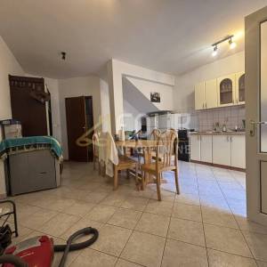 Novi Vinodolski, dvojna kuća, 77m2, pogled na more