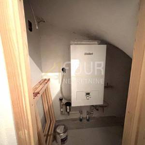 Novi Vinodolski, dvojna kuća 174m2