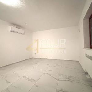 Novi Vinodolski, dvojna kuća 174m2